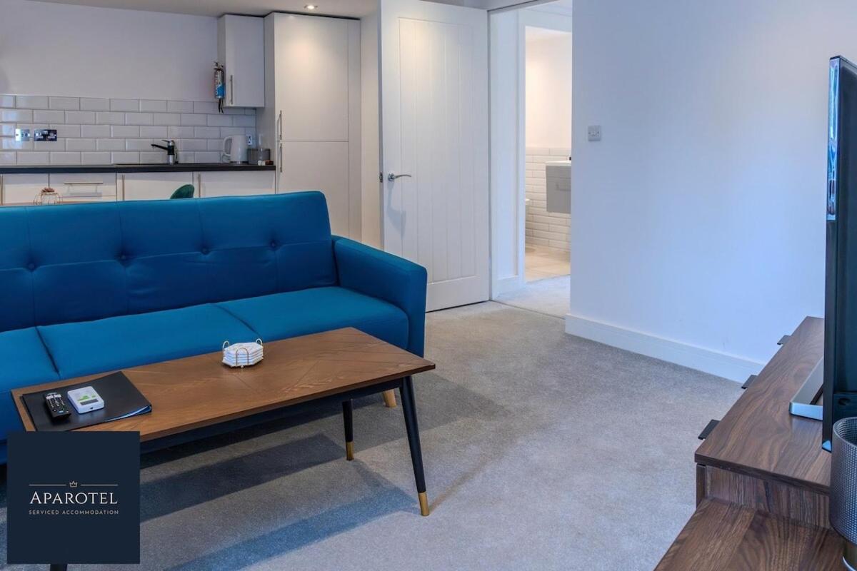 Aparotel Serviced Apartments - Stonehenge, Amesbury Town Centre 객실 사진