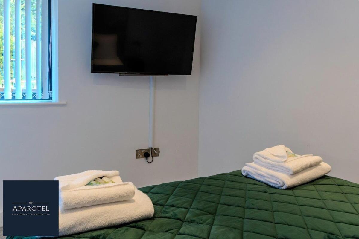 Aparotel Serviced Apartments - Stonehenge, Amesbury Town Centre 객실 사진