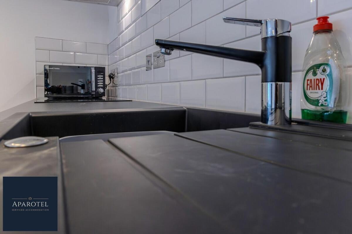 Aparotel Serviced Apartments - Stonehenge, Amesbury Town Centre 객실 사진