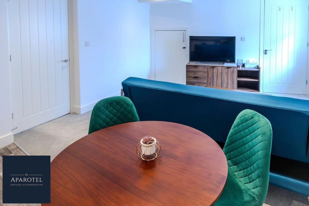 Aparotel Serviced Apartments - Stonehenge, Amesbury Town Centre 객실 사진