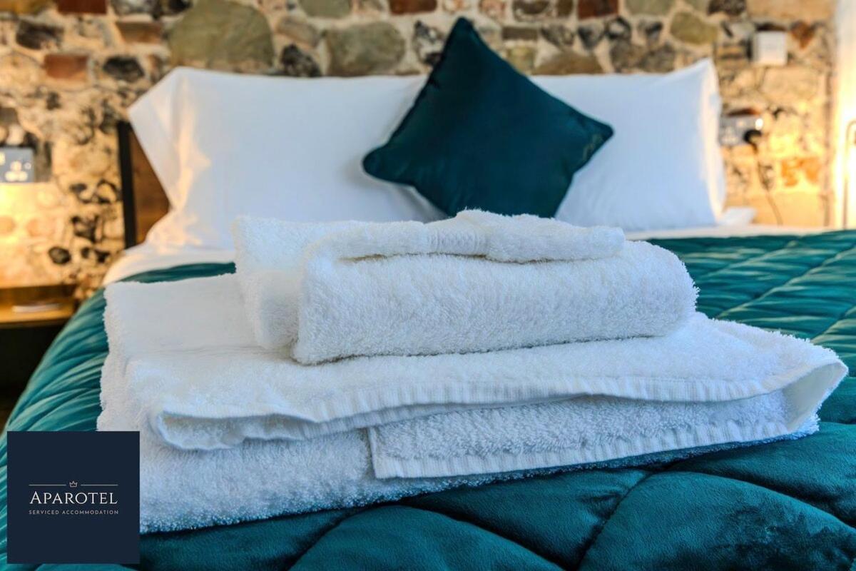 Aparotel Serviced Apartments - Stonehenge, Amesbury Town Centre 객실 사진