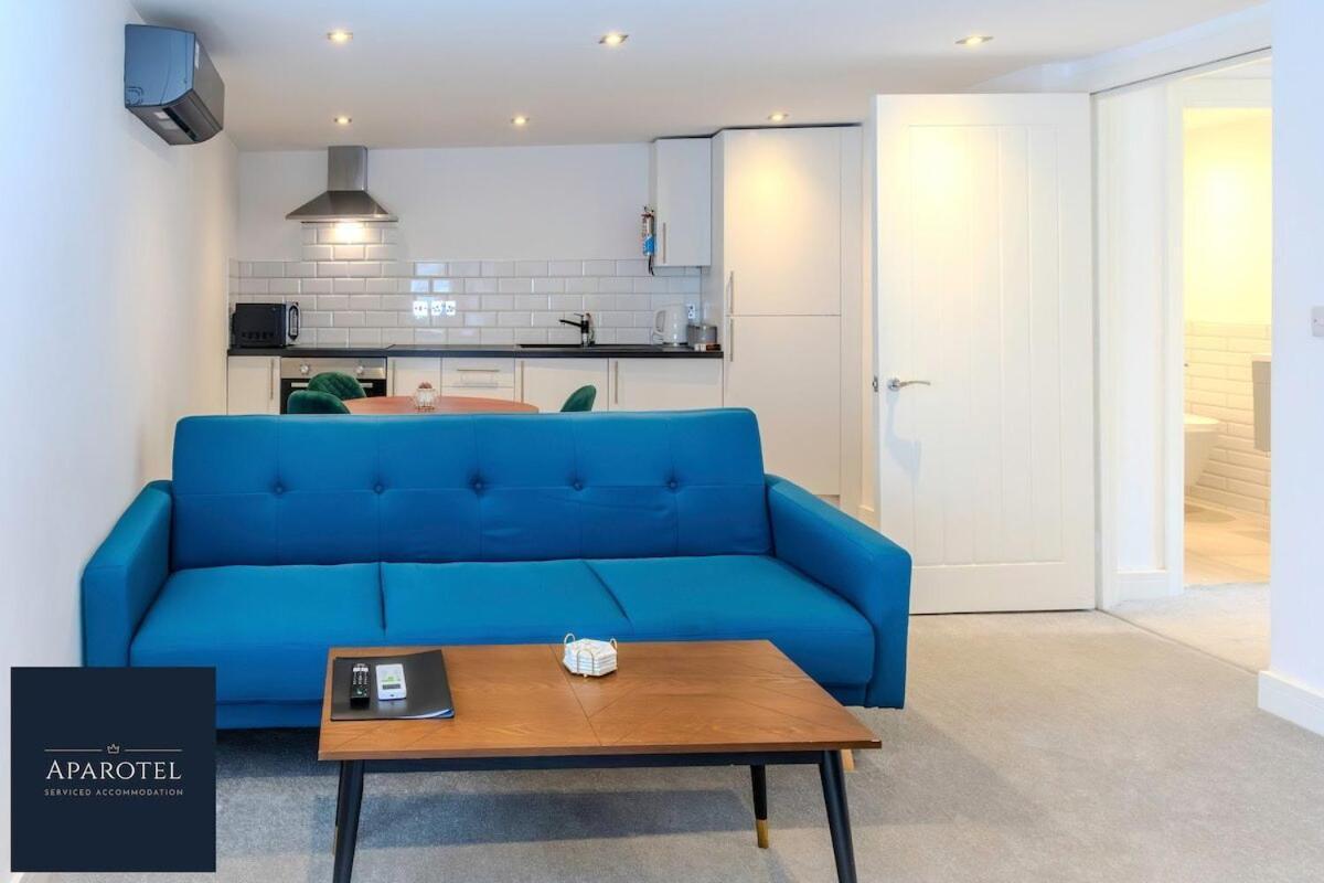 Aparotel Serviced Apartments - Stonehenge, Amesbury Town Centre 객실 사진