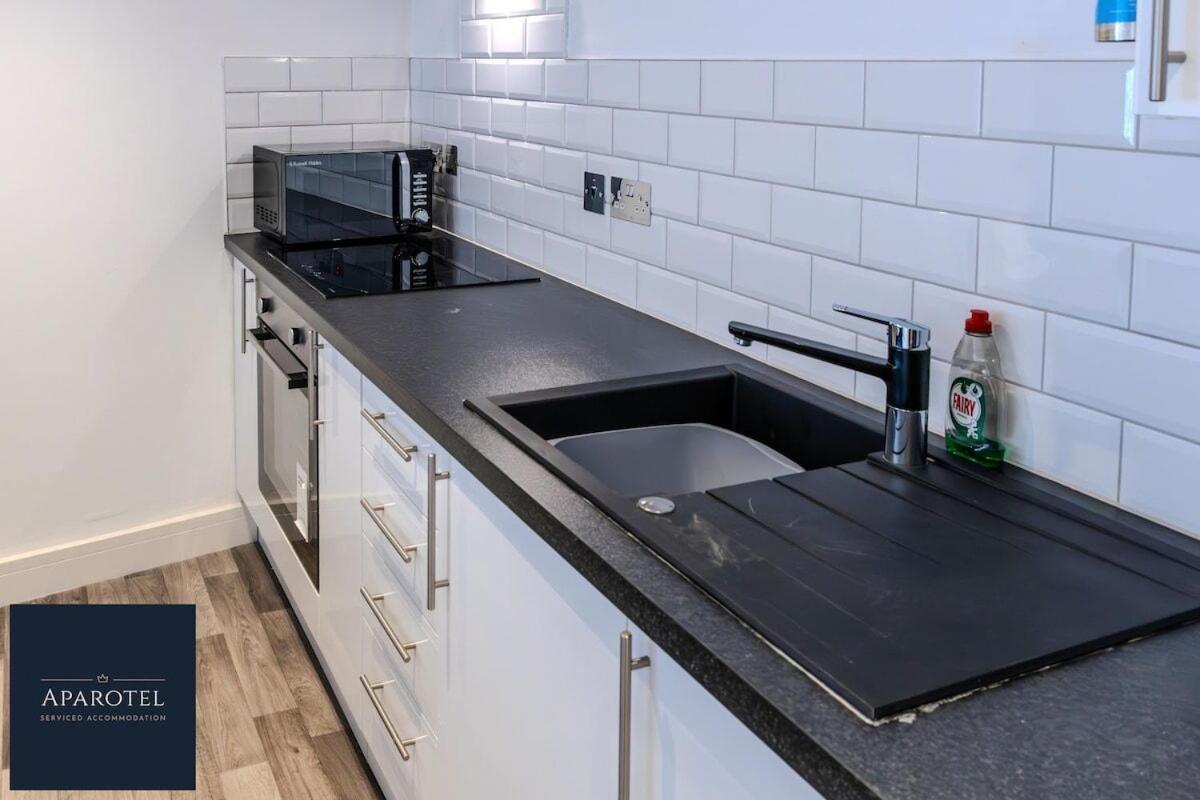 Aparotel Serviced Apartments - Stonehenge, Amesbury Town Centre 객실 사진