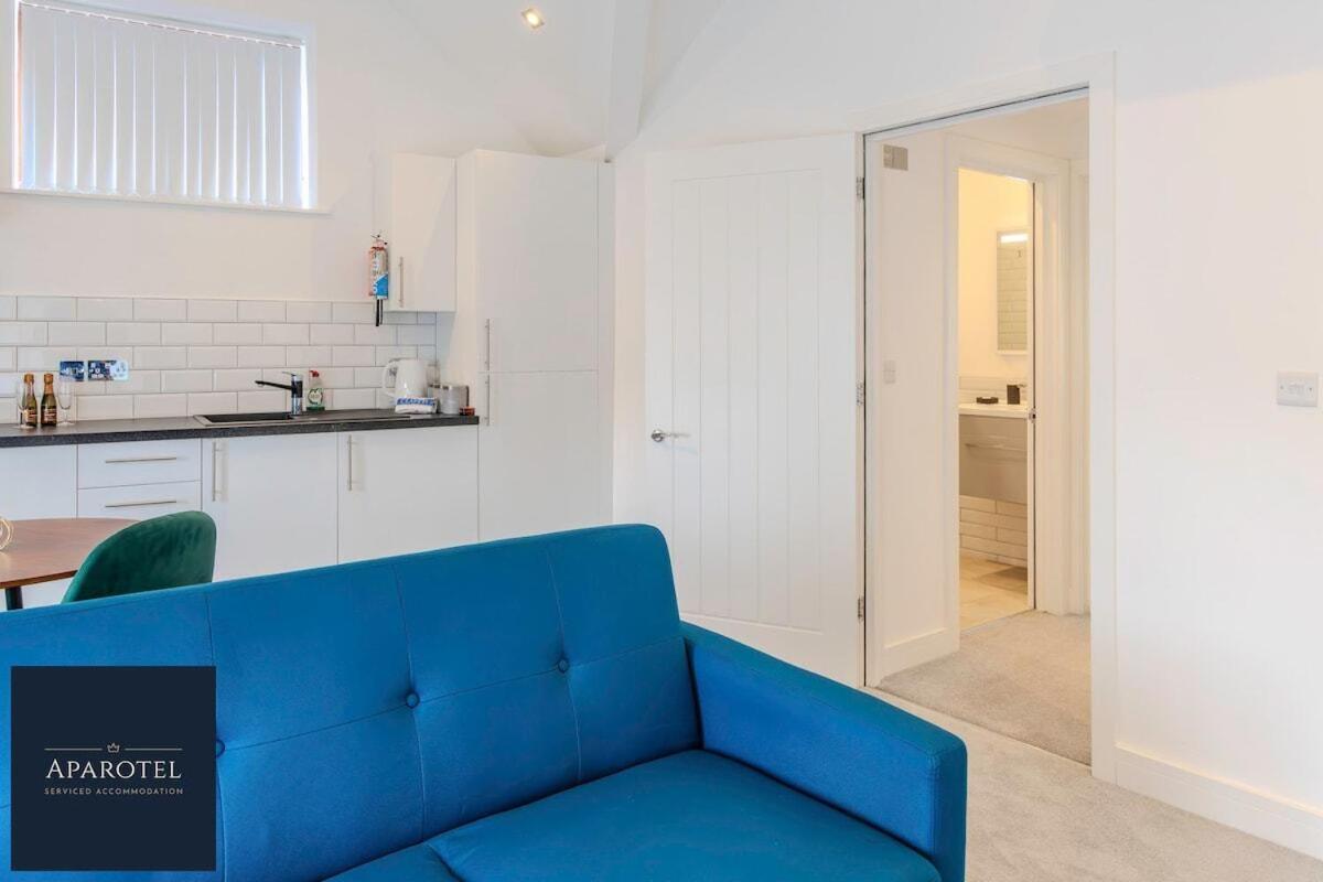 Aparotel Serviced Apartments - Stonehenge, Amesbury Town Centre 객실 사진