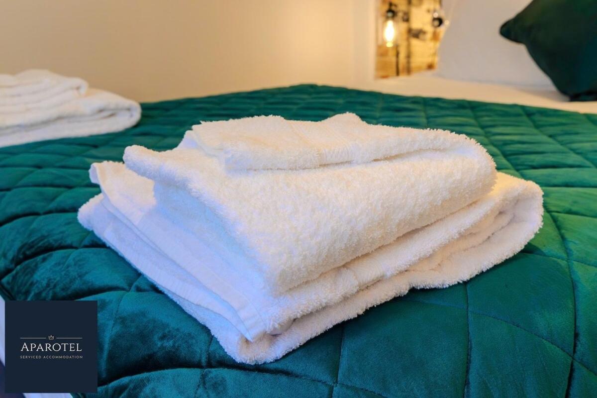 Aparotel Serviced Apartments - Stonehenge, Amesbury Town Centre 객실 사진