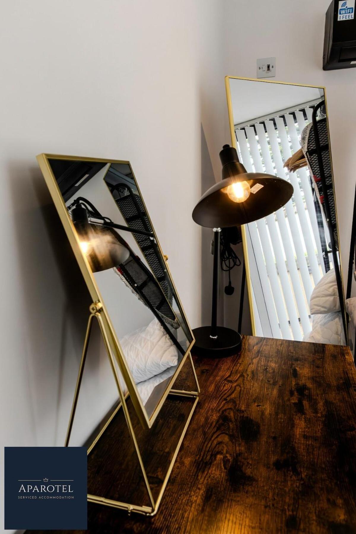Aparotel Serviced Apartments - Stonehenge, Amesbury Town Centre 객실 사진